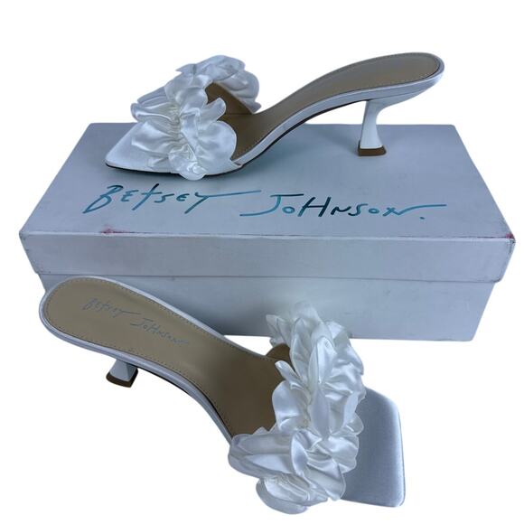 Betsey Johnson Kimi Ruffle Evening Sandals Women's 7.5 Slip On Formal - Picture 1 of 11